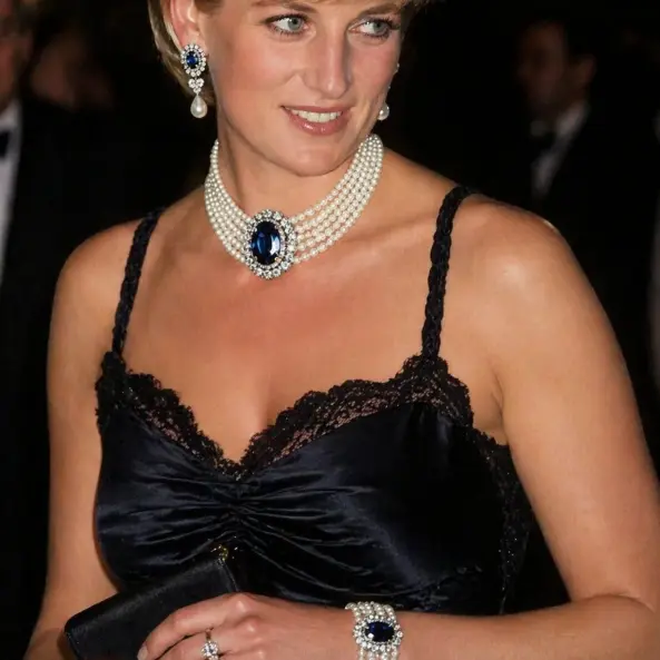Princess Diana set in Blue - Zircon Stone Jewelry Set - White Gold Plated 