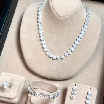 Elegant Sparkling Necklace Set – White Gold Plated - 3-Year Color Guarantee