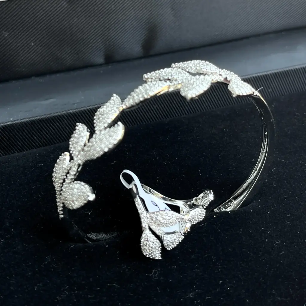 Luxury tree pattern bracelet and ring - with smooth zircon stones, rhodium plated.